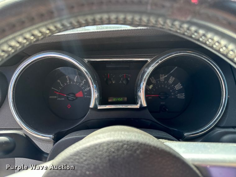 image for item ND9238 2006 Ford Mustang convertible