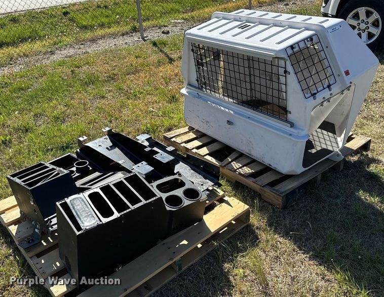 image for item NH9167 Law enforcement equipment