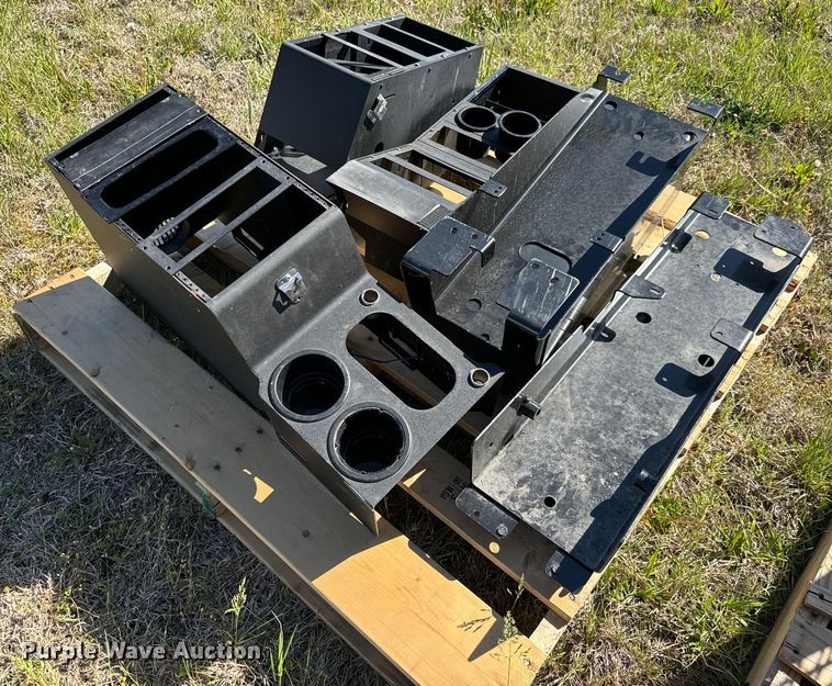 image for item NH9167 Law enforcement equipment