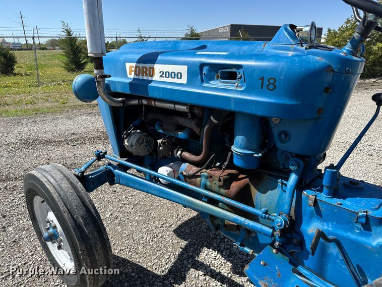 image for item NH9171 Ford 2000 tractor
