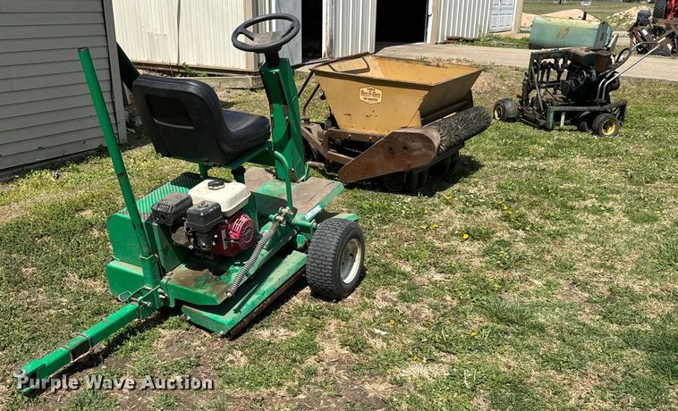 image for item NH9177 Lawn equipment