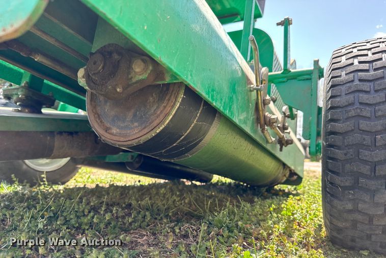 image for item NH9177 Lawn equipment