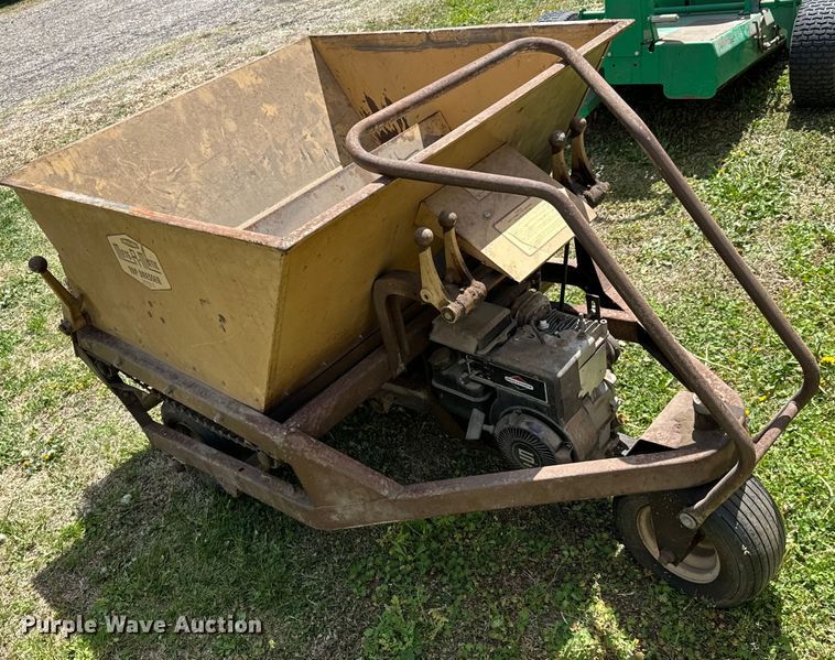 image for item NH9177 Lawn equipment