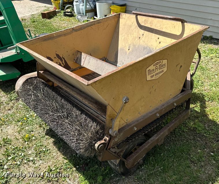 image for item NH9177 Lawn equipment