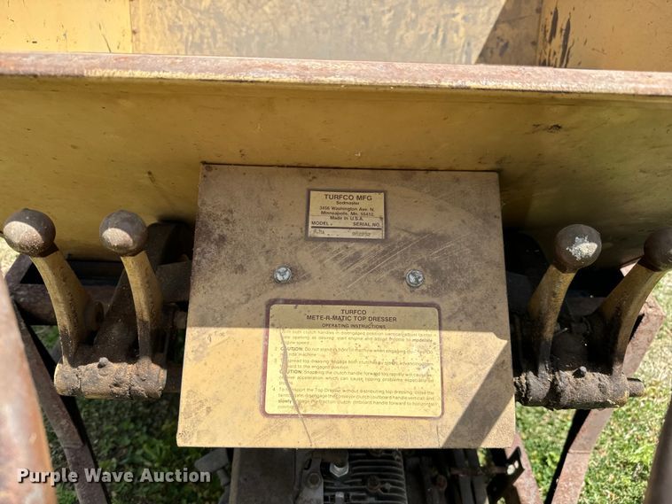 image for item NH9177 Lawn equipment