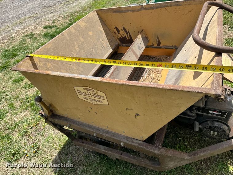 image for item NH9177 Lawn equipment