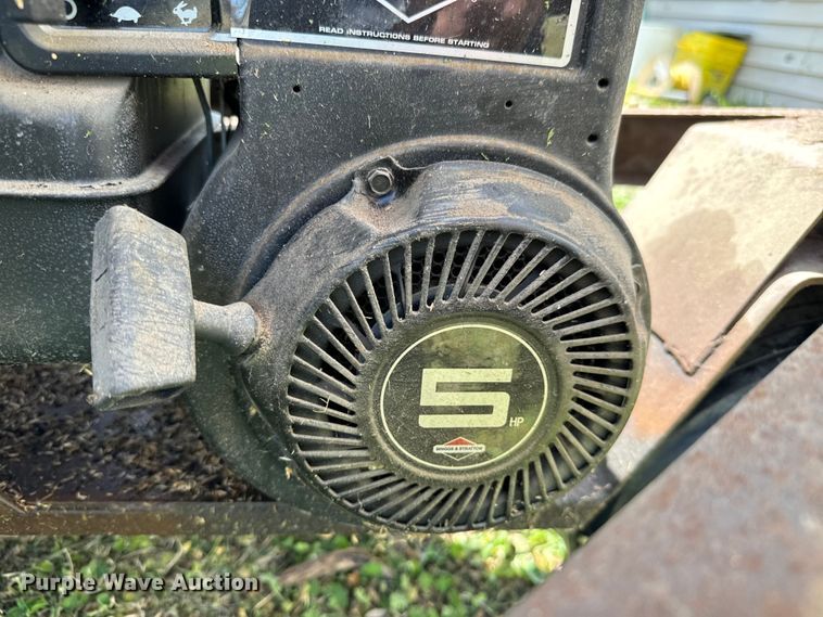 image for item NH9177 Lawn equipment