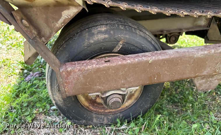 image for item NH9177 Lawn equipment