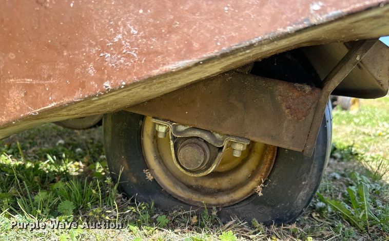 image for item NH9177 Lawn equipment