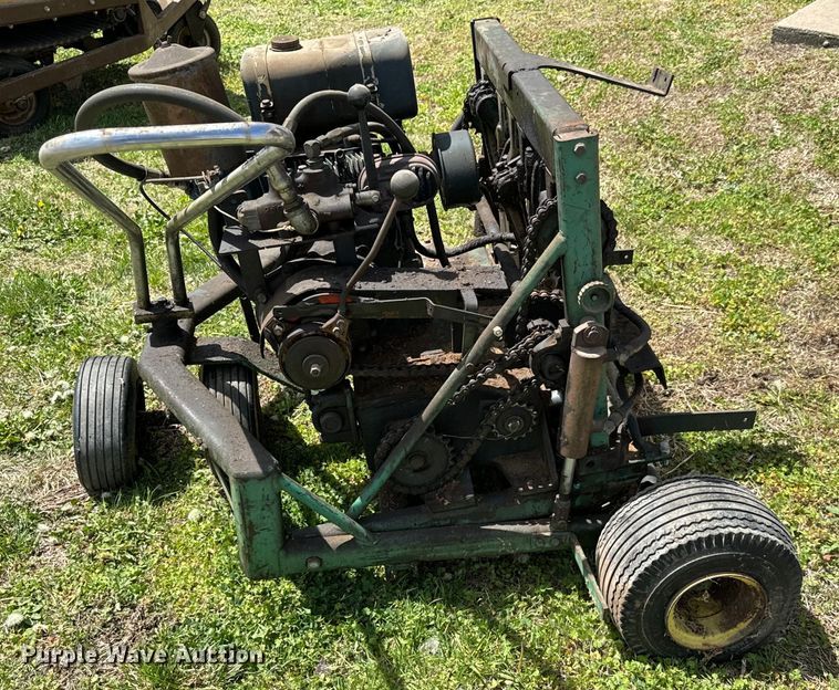 image for item NH9177 Lawn equipment