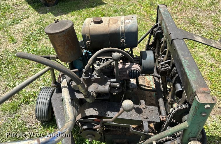 image for item NH9177 Lawn equipment