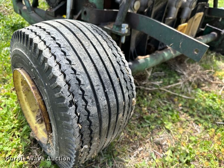 image for item NH9177 Lawn equipment