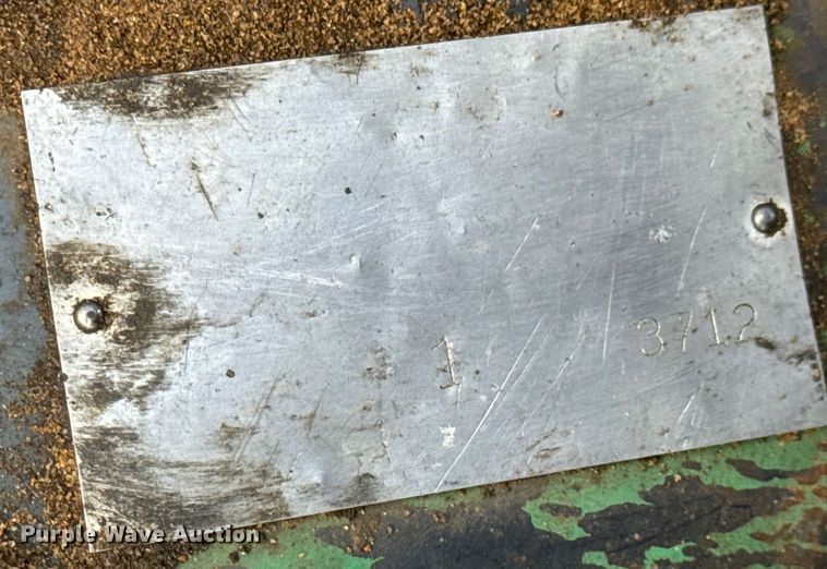 image for item NH9177 Lawn equipment