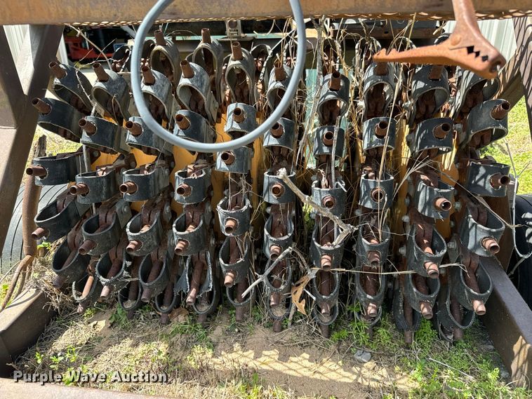 image for item NH9177 Lawn equipment