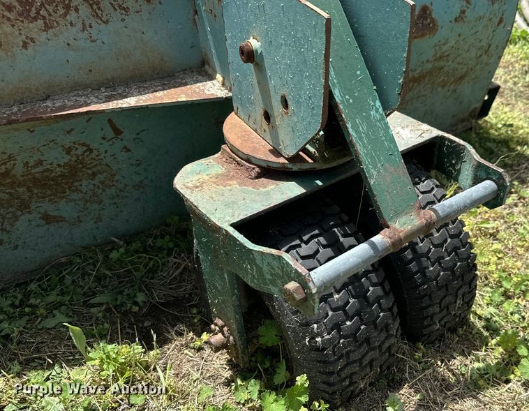 image for item NH9177 Lawn equipment