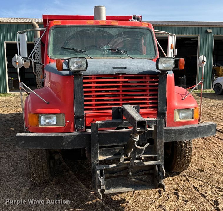 image for item NL9702 1997 International 4900 dump truck