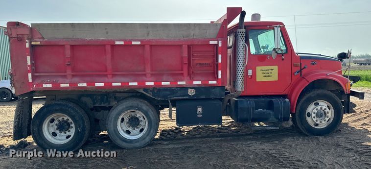 image for item NL9702 1997 International 4900 dump truck