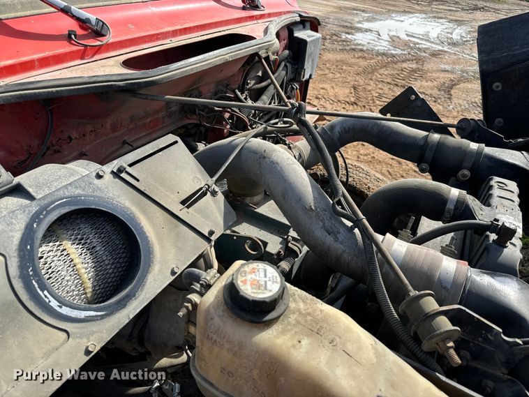 image for item NL9702 1997 International 4900 dump truck