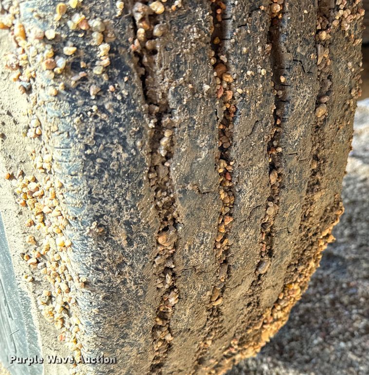 image for item NL9702 1997 International 4900 dump truck