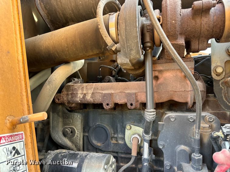 image for item NL9704 2006 Case 580 Super M Series 2 backhoe