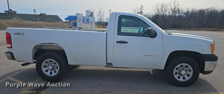 image for item NP9386 2012 GMC Sierra 1500 pickup truck