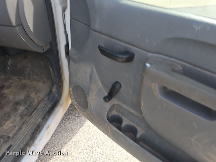 image for item NP9386 2012 GMC Sierra 1500 pickup truck