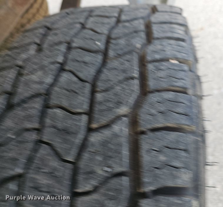 image for item NP9386 2012 GMC Sierra 1500 pickup truck