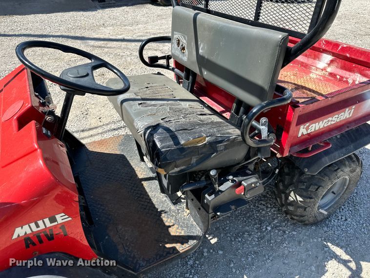 image for item NT9145 2001 Kawasaki Mule 550 utility vehicle