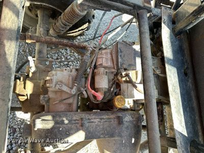 image for item NT9145 2001 Kawasaki Mule 550 utility vehicle