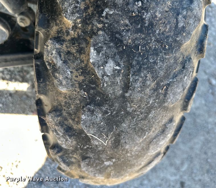 image for item NT9145 2001 Kawasaki Mule 550 utility vehicle