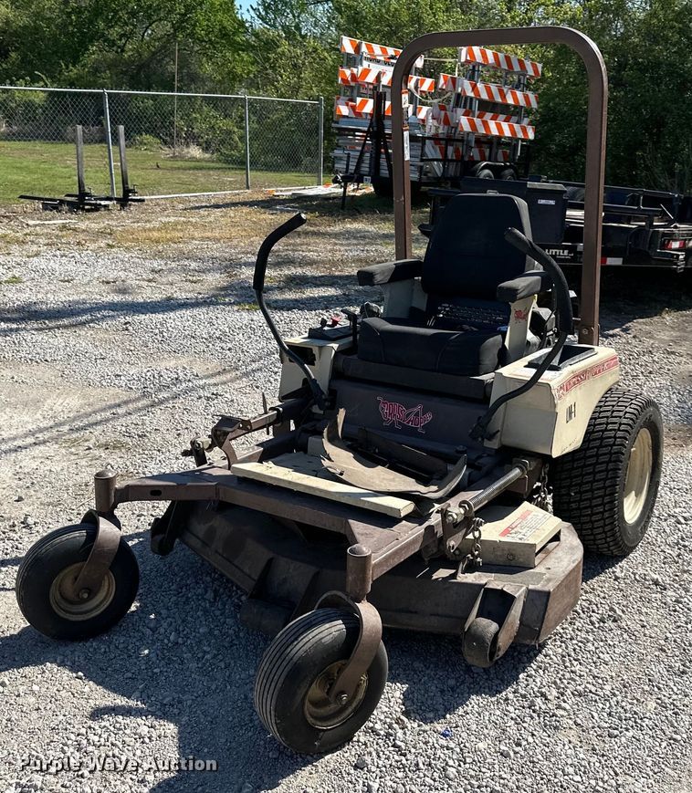 image for item NT9146 Grasshopper 223 ZTR lawn mower