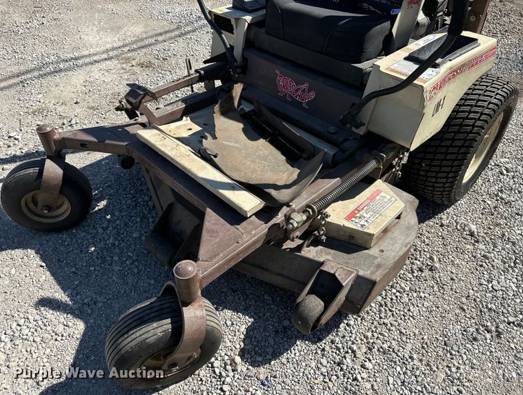 image for item NT9146 Grasshopper 223 ZTR lawn mower