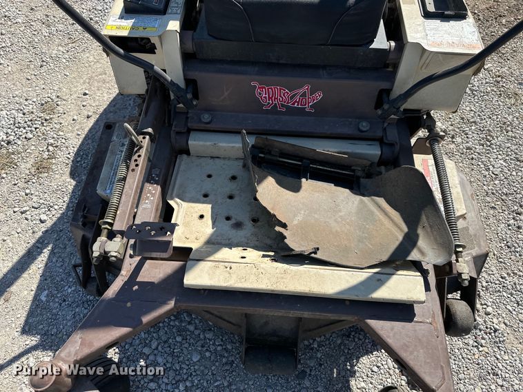 image for item NT9146 Grasshopper 223 ZTR lawn mower