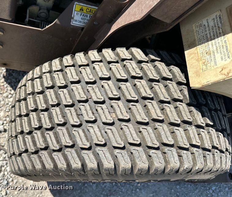 image for item NT9146 Grasshopper 223 ZTR lawn mower