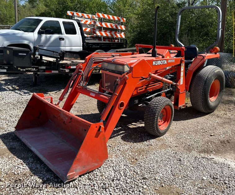 image for item NT9147 Kubota  L2350 MFWD tractor