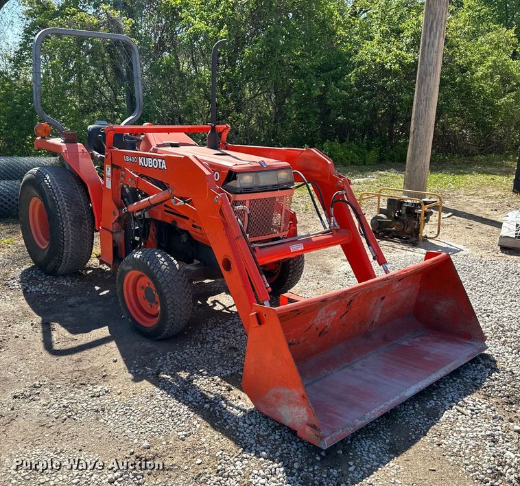 image for item NT9147 Kubota  L2350 MFWD tractor