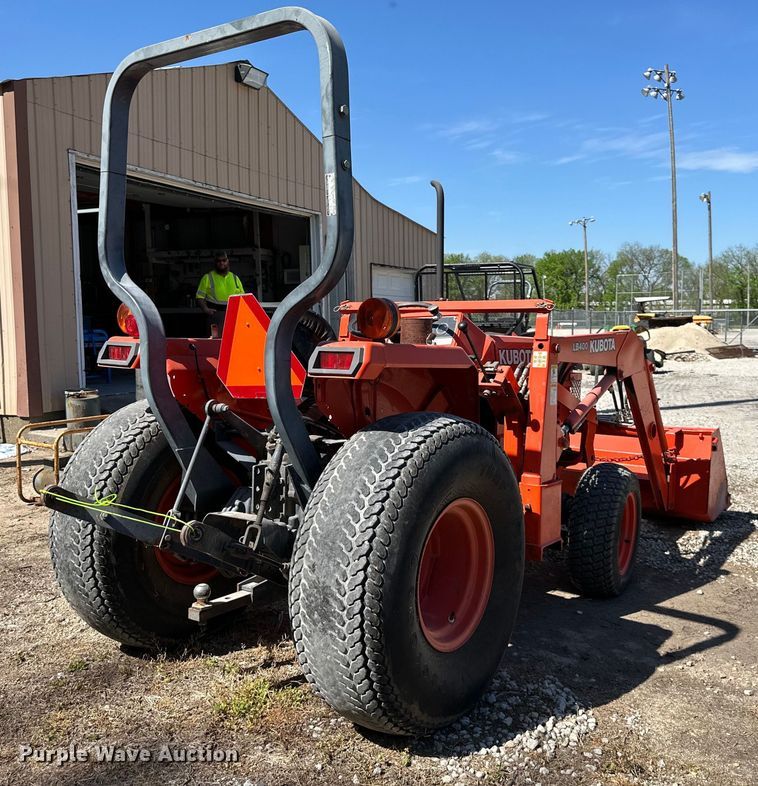 image for item NT9147 Kubota  L2350 MFWD tractor