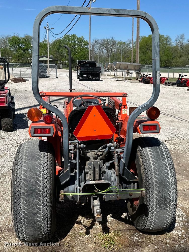 image for item NT9147 Kubota  L2350 MFWD tractor