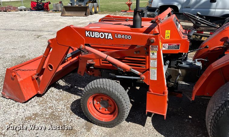 image for item NT9147 Kubota  L2350 MFWD tractor