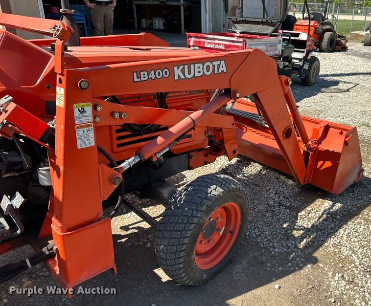 image for item NT9147 Kubota  L2350 MFWD tractor