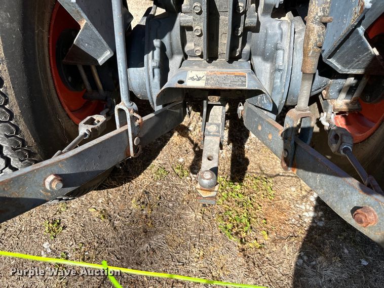 image for item NT9147 Kubota  L2350 MFWD tractor