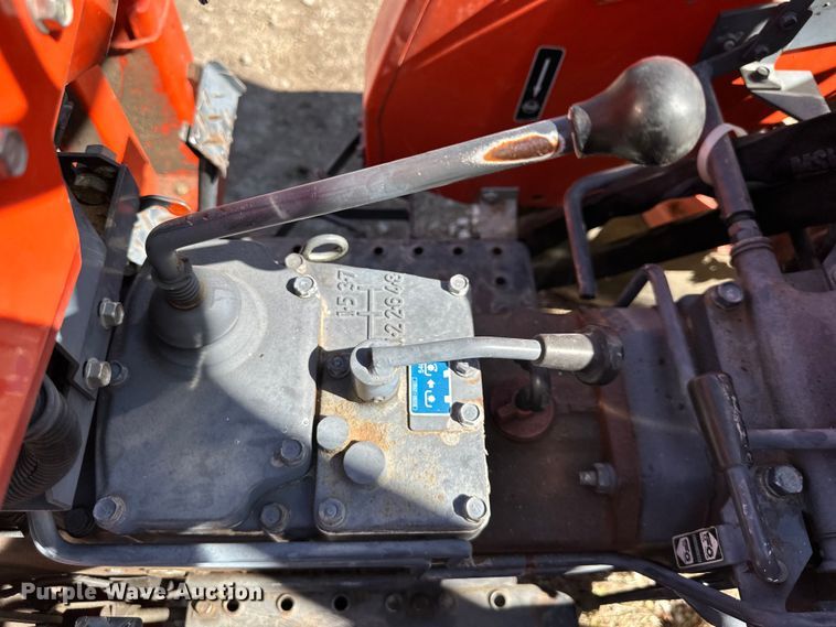 image for item NT9147 Kubota  L2350 MFWD tractor