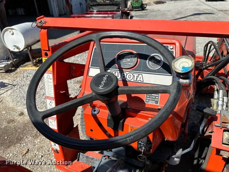 image for item NT9147 Kubota  L2350 MFWD tractor