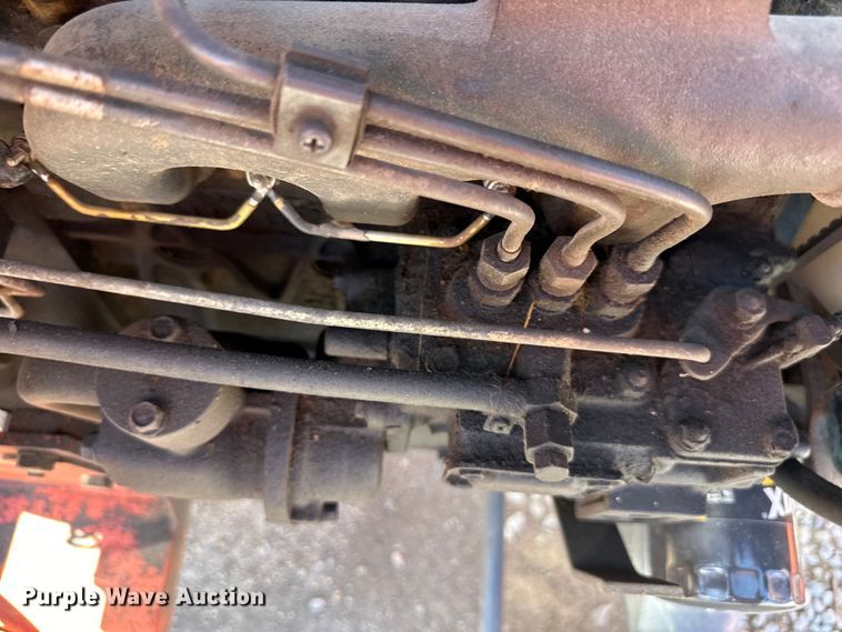 image for item NT9147 Kubota  L2350 MFWD tractor