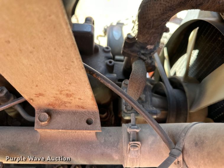 image for item NT9147 Kubota  L2350 MFWD tractor