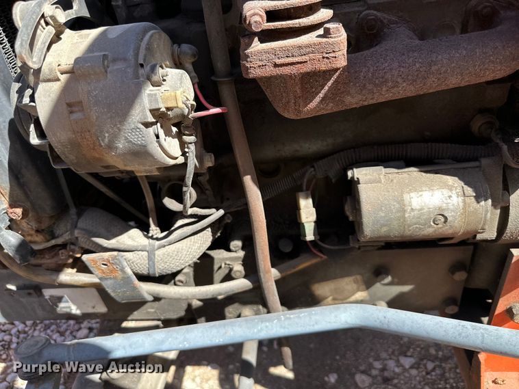 image for item NT9147 Kubota  L2350 MFWD tractor