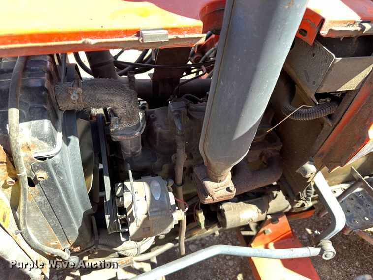 image for item NT9147 Kubota  L2350 MFWD tractor