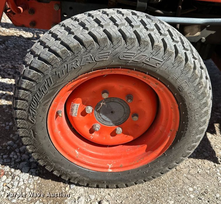 image for item NT9147 Kubota  L2350 MFWD tractor