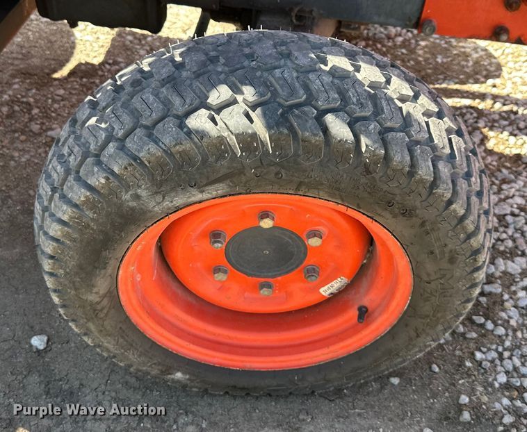 image for item NT9147 Kubota  L2350 MFWD tractor