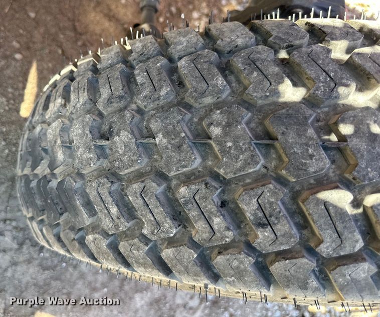 image for item NT9147 Kubota  L2350 MFWD tractor